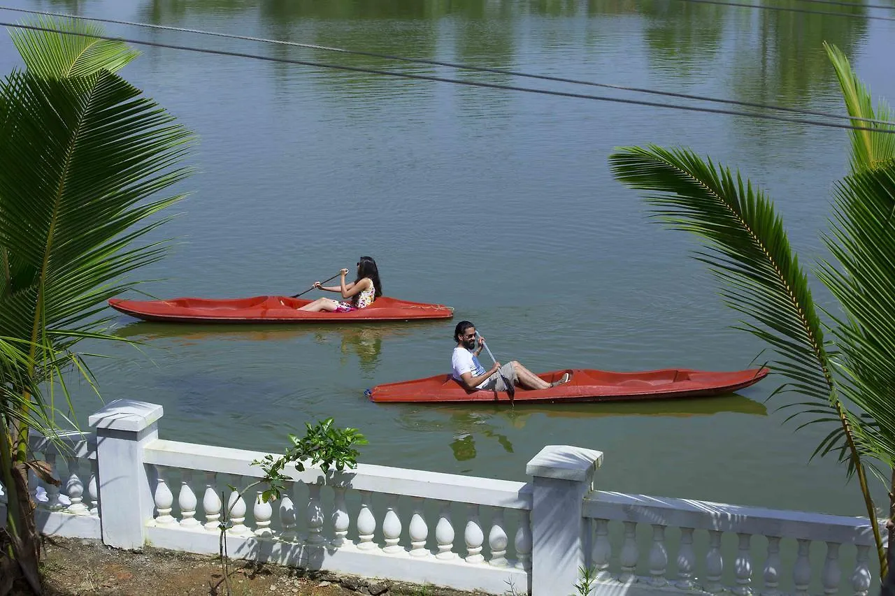 Indriya Sands Cherai Beach 4*,