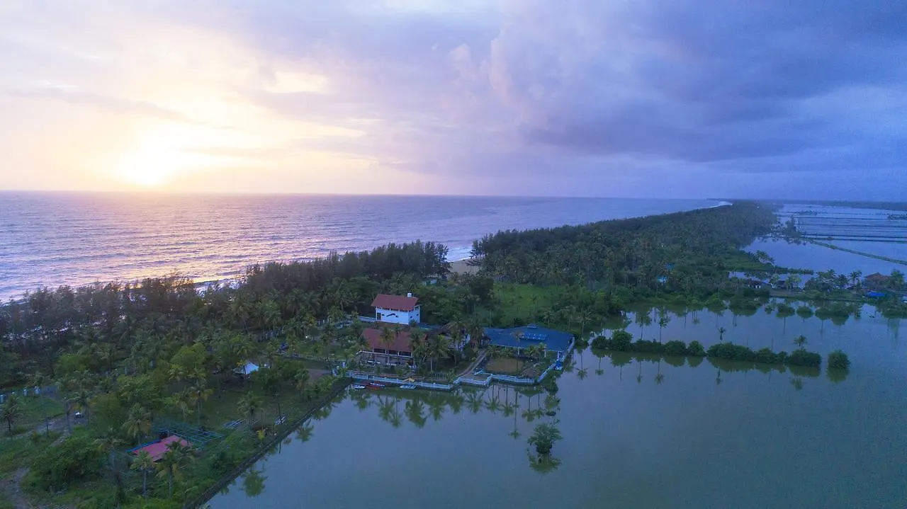 Indriya Sands Cherai Beach 4*,