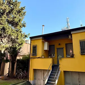 Gionas - Casa Indipendente In Zona Strategica Italy